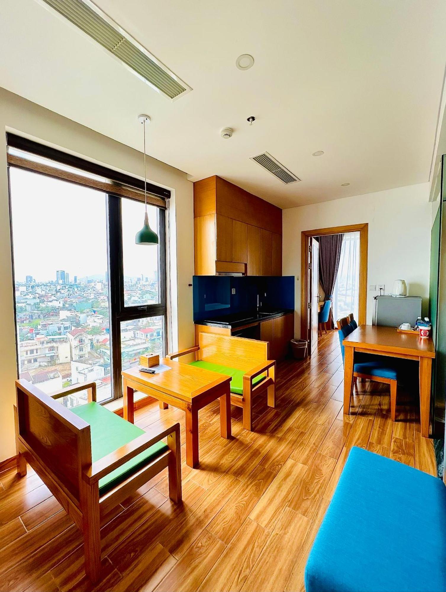Seashore Hotel & Apartment Da Nang Exterior photo