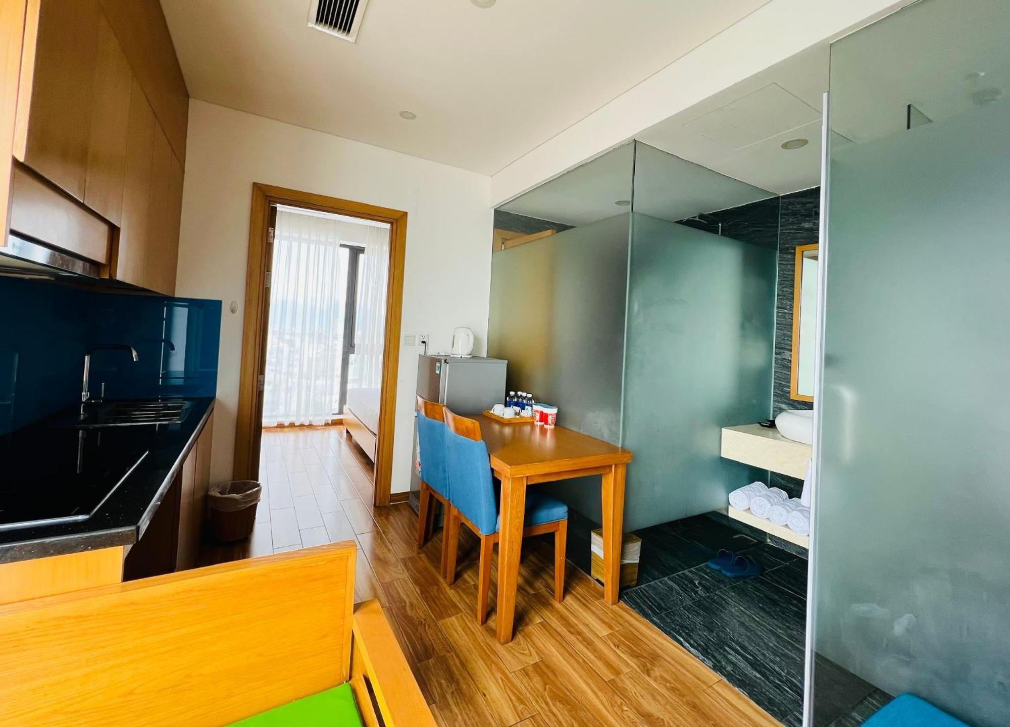 Seashore Hotel & Apartment Da Nang Exterior photo