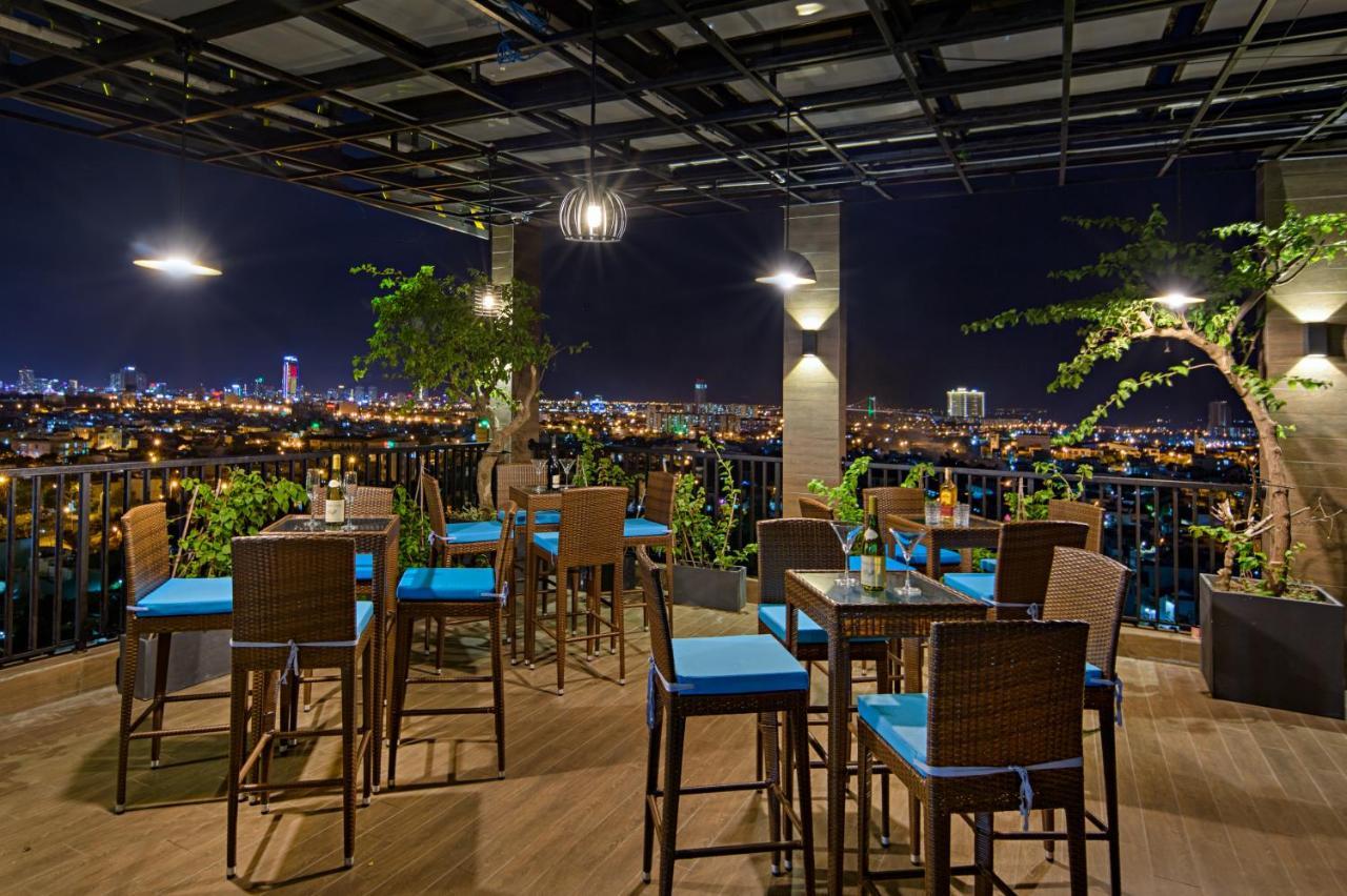 Seashore Hotel & Apartment Da Nang Exterior photo