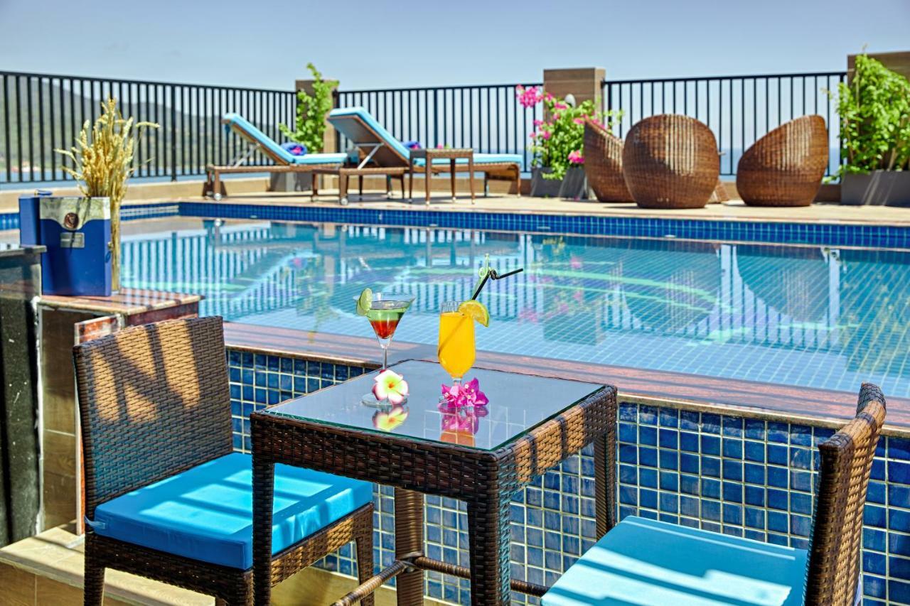 Seashore Hotel & Apartment Da Nang Exterior photo